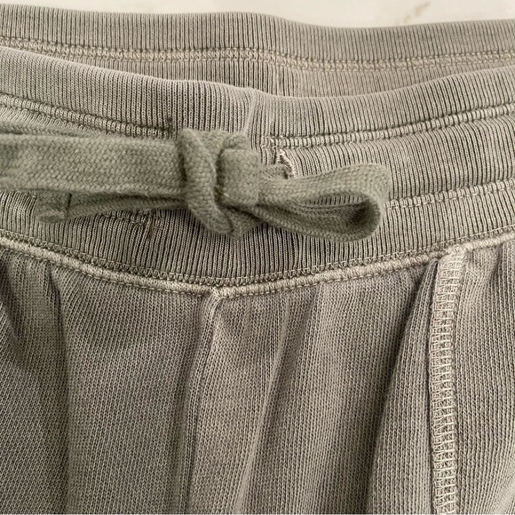 NWOT! Old Navy Women’s Dark Green Joggers - Picture 7 of 11